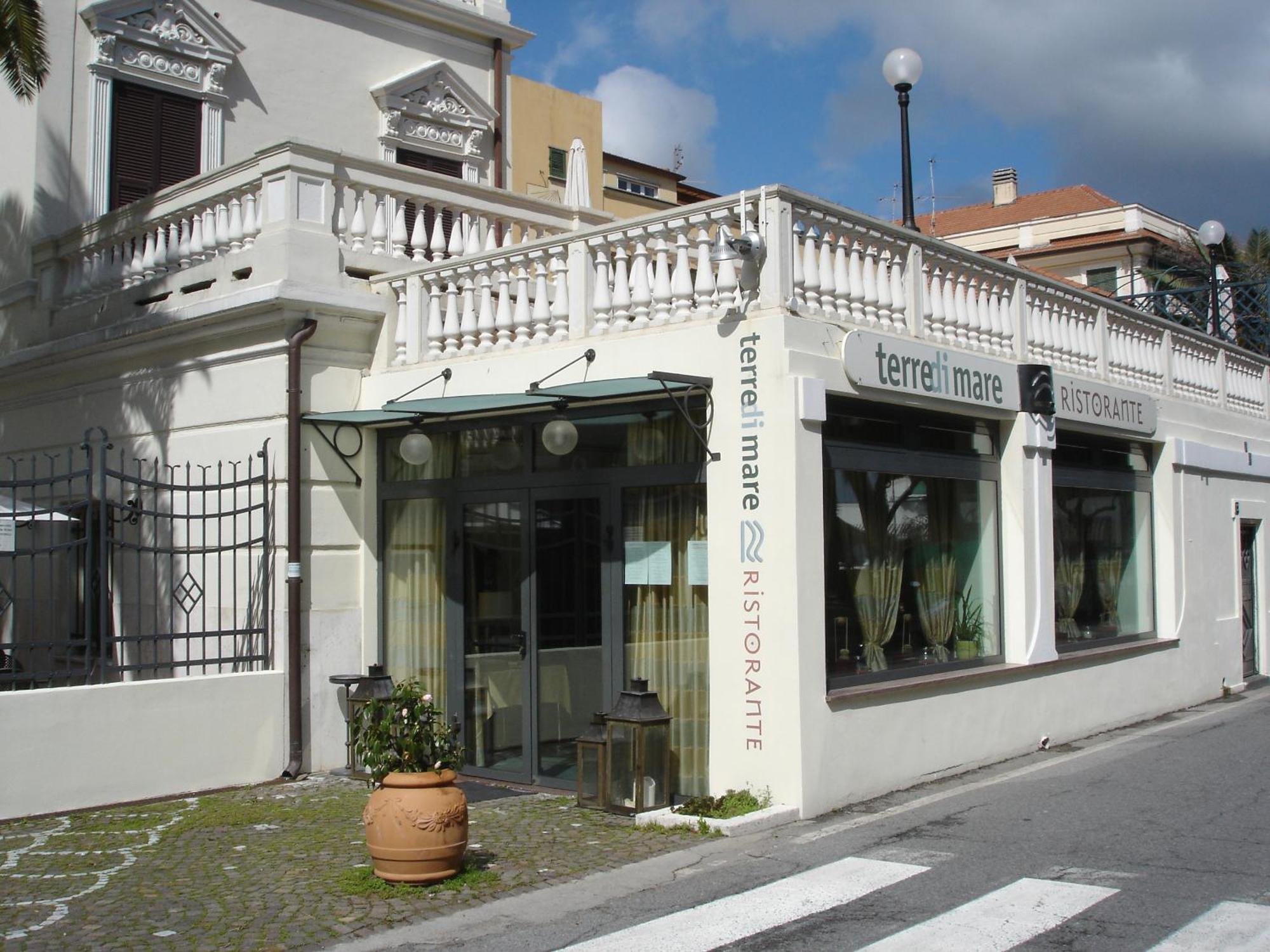 Villa Imperiale Hotel Spotorno Exterior foto